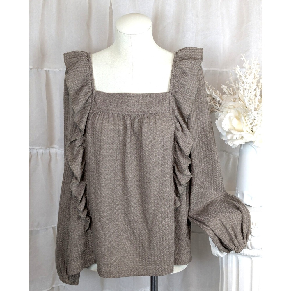In Loom Taupe Waffle Knit Ruffle Long Sleeve Top Size M - Picture 4 of 10